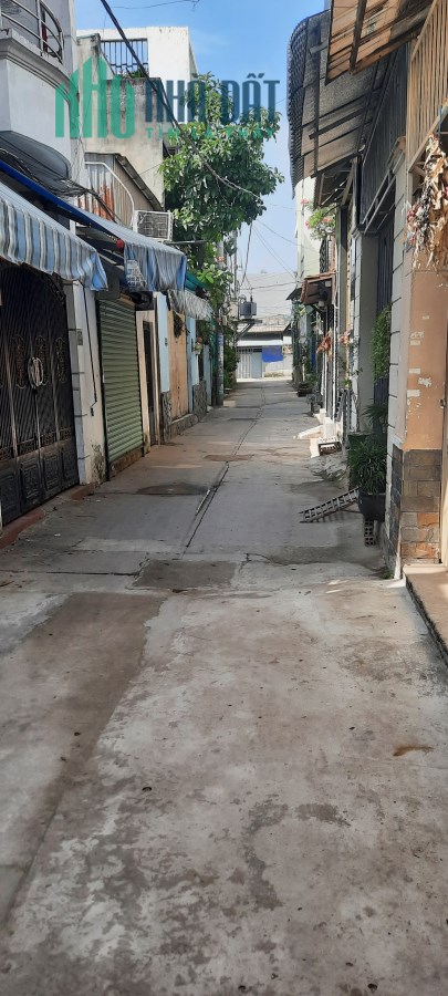 Chỉ 2,4 tỷ sở hữu ngay căn nhà 2 tầng đường thông Võ Văn Kiệt - Bình Tân.