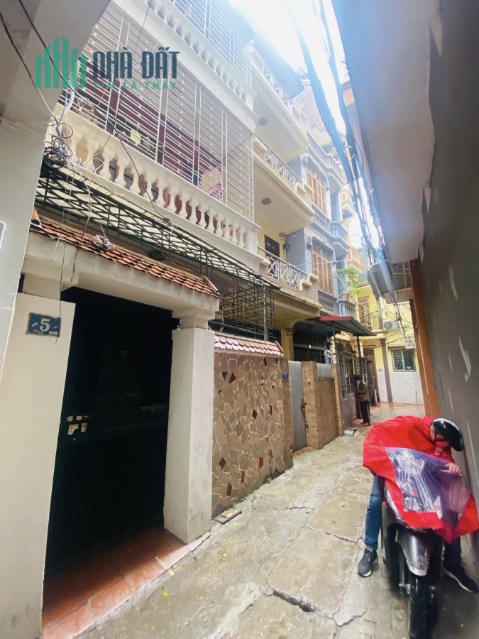 BÁN GẤP!!! Siêu rẻ trung tâm Cầu Giấy, 48m2 4T, Chỉ Nhỉnh 5 Tỷ