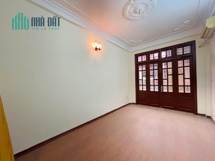 BÁN NHÀ VĨNH HỒ ĐỐNG ĐA, SÂN RỘNG THOÁNG, Ô TÔ 15M, 55M2 * 3 TẦNG, MT4M, NHỉNH 4 TỶ
