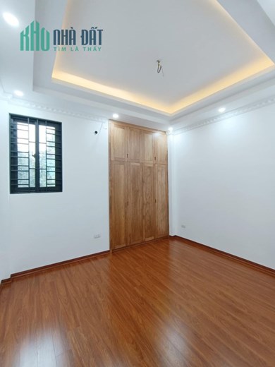 BÁN NHÀ VĨNH HỒ ĐỐNG ĐA, SÂN RỘNG THOÁNG, Ô TÔ 15M, 55M2 * 3 TẦNG, MT4M, NHỉNH 4 TỶ