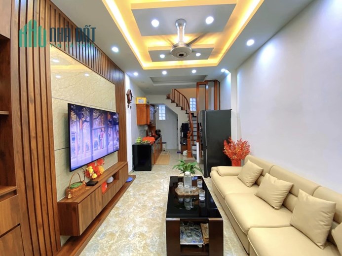 GIẢM SÁT CHÀO!! Siêu phẩm Mỹ Đình, 32m2  5Tầng, Nhỉnh 4 Tỷ