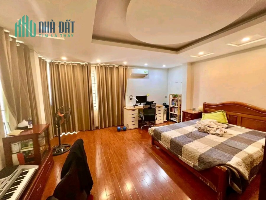 BÁN NHÀ #TRẦN_DUY_HƯNG. Cạnh Đường Cái 10m. 50m2 6.2 tỷ 5 Ngủ. Sàn Gỗ. Ban Công Cực Rộng