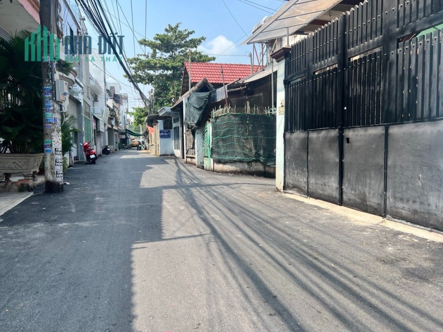 Bán nhà đẹp thiết kế nội thất xịn gần Big C Tân Hiệp