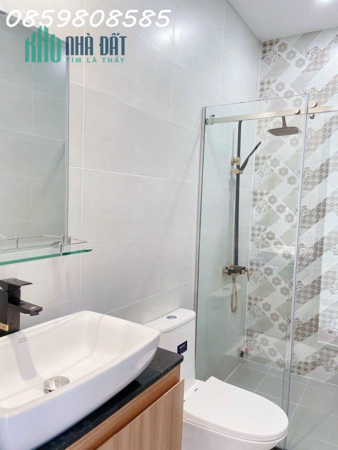 Bán khẩn cấp nhà đẹp,  măt tiền đường xe tải lưu thông, Hiệp Bình Phước, kế bên công ty Cân Nhơn