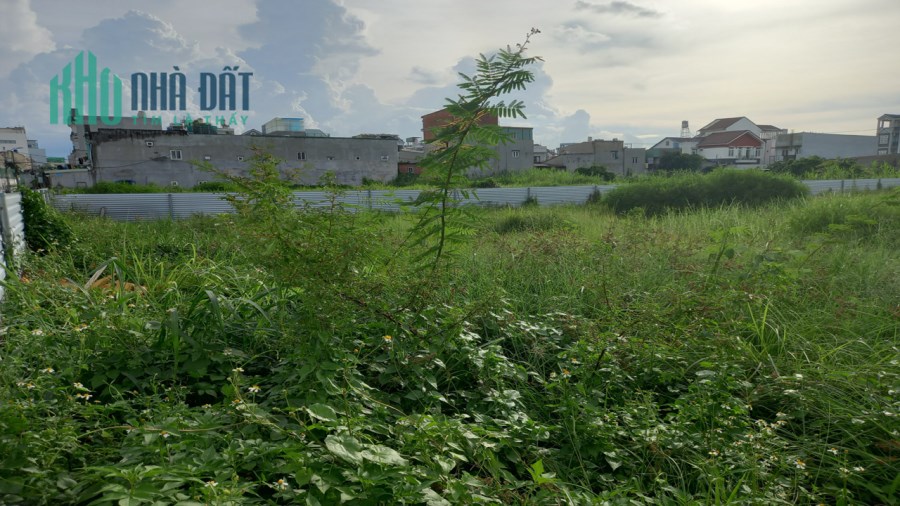 Bán đất THẠNH LỘC Phường Thạnh Lộc QUẬN 12, 1045 m2, Đường 4m, giá giảm còn 26 tỷ
