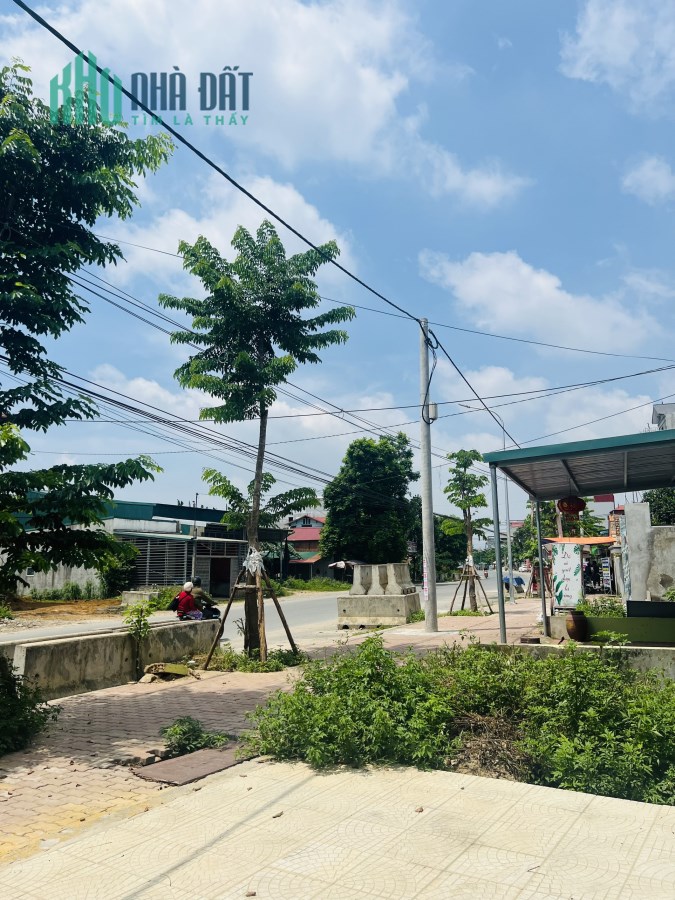 BÁN ĐẤT TẶNG NHÀ TẠI MẶT TRỤC 420 BÌNH YÊN - CỬA NGÕ CÔNG NGHỆ CAO HÒA LẠC