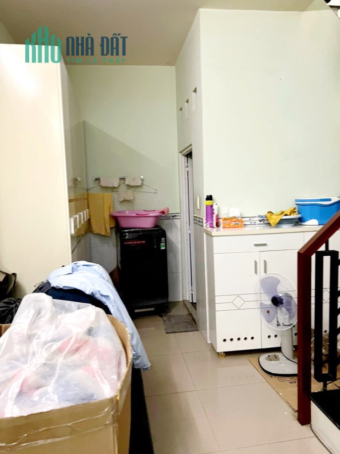 Bán hẻm thẳng Bùi Minh Trực 4 tầng Phường 5 Quận 8 giá 4 tỷ750