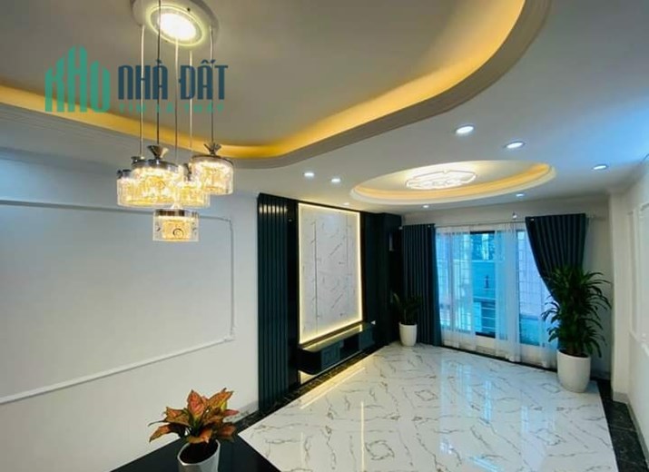6T Lạc Long Quân Cầu Giấy, thang máy, nhà đẹp ở ngay 6.6 tỷ 0343564283