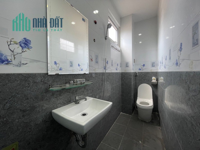 Bán Nhà Nguyễn Hữu Cảnh Bình Thạnh 4 Tầng Ngộp Giảm 2 Tỷ