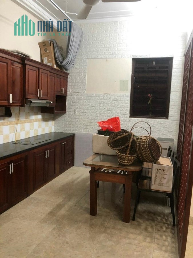 bán nhà hoàng liệt - hoàng mai -ô tô đỗ cửa - lô góc thoáng - khu vực thuận lợi đi lại -giá nhỉnh 6