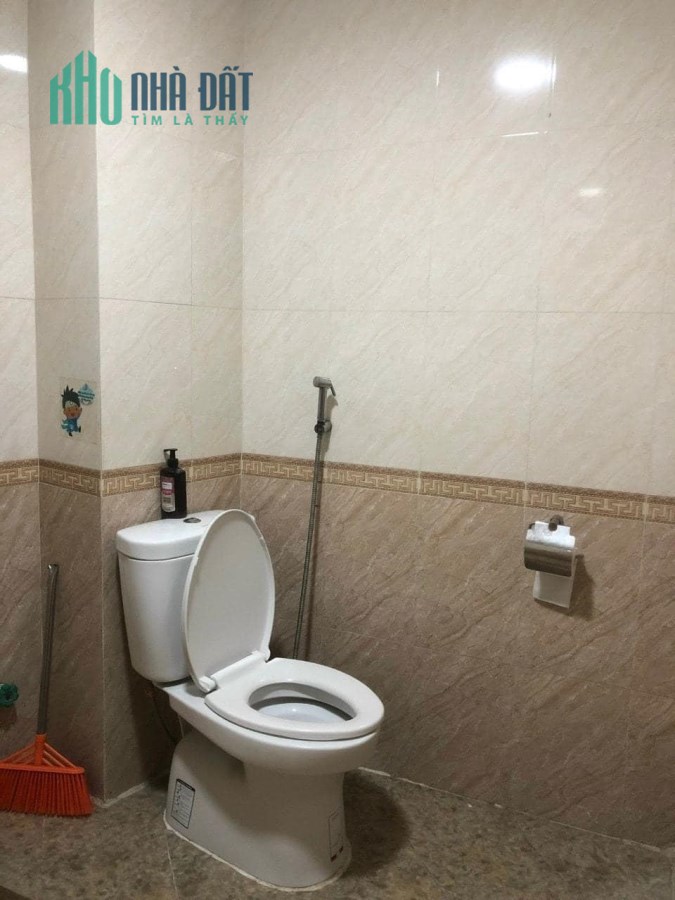 bán nhà hoàng liệt - hoàng mai -ô tô đỗ cửa - lô góc thoáng - khu vực thuận lợi đi lại -giá nhỉnh 6