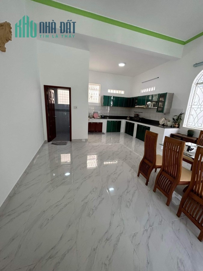 Bán nhà HXH Hoàng Hoa Thám, Bình Thạnh, đẹp lung linh, 5 tầng, 30m2, 6.95 tỷ TL