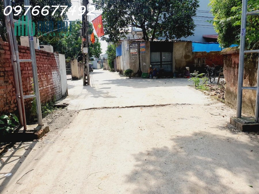 Duy nhất 1 lô 42m tại Thái Đường-Hiền Ninh gần kcn Nội Bài ô tô đỗ cửa