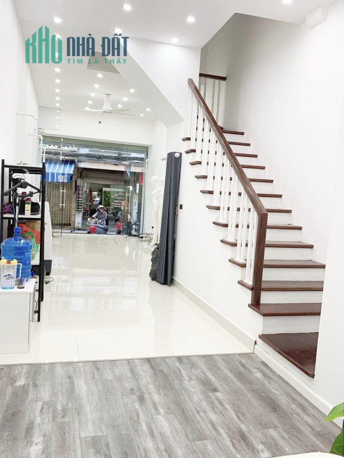 NHÀ SỔ ĐỎ CHÍNH CHỦ - PHỐ TẠ QUANG BỬU  - MỚI ĐẸP - 40M2 - 4TẦNG - 4,1 TỶ.