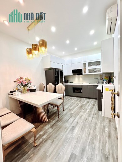 NHÀ SỔ ĐỎ CHÍNH CHỦ - PHỐ TẠ QUANG BỬU  - MỚI ĐẸP - 40M2 - 4TẦNG - 4,1 TỶ.