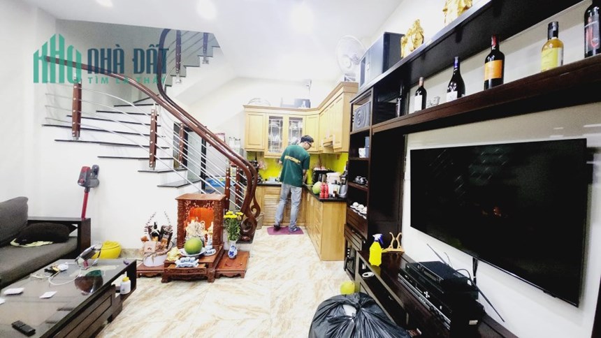 BÁN NHÀ RIÊNG XÃ ĐÀN, 10M Ô TÔ, TẶNG NỘI THẤT, 42M2 5 TẦNG, GIÁ 5.2 TỶ