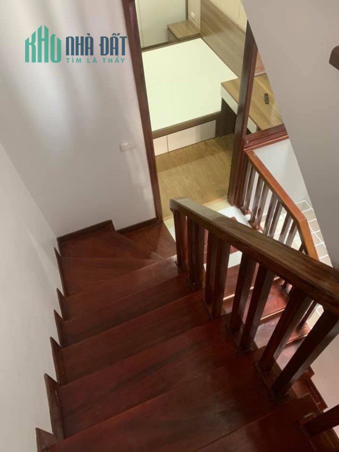 Bán nhà 42m2,  phố Nguyễn Đổng Chi, Nam Từ Liêm, oto5m, 5.49 tỷ, hung8st