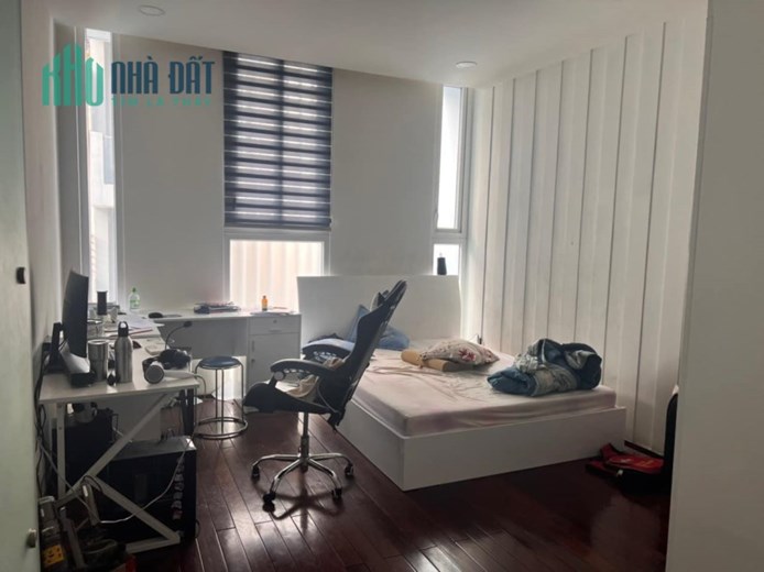 NHÀ MẶT TIỀN 4 LẦU ĐƯỜNG SỐ -P.TÂN PHÚ Q7-CHỦ CẦN BÁN GẤP GIẢM SÂU 1 TỶ5-GIÁ CHỈ CÒN 11 TỶ3