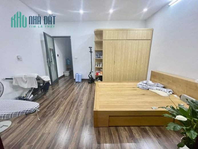 nhà đẹp nhà đẹp trần quốc hoàn cầu giấy ô tô tránh 60m 4t nhỉnh 13 tỷ.