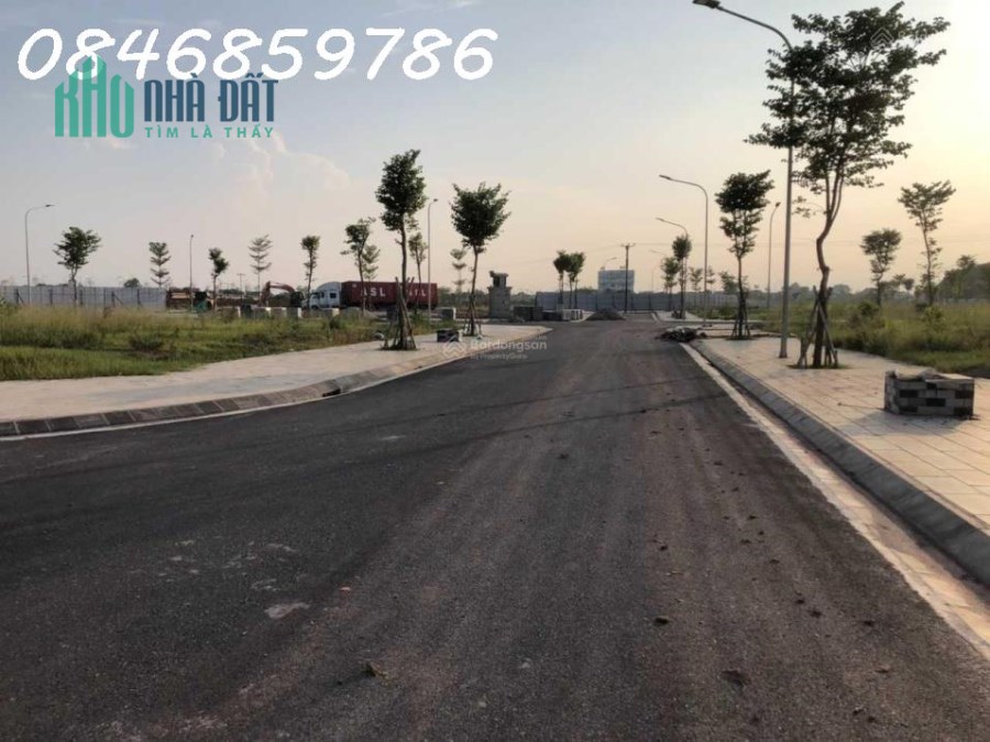 1 LÔ DUY NHẤT,OTO TRÁNH,KD ĐỈNH,102M2,MT 8M,PHỔ YÊN,GIÁ 1,6 TỶ-0846859786