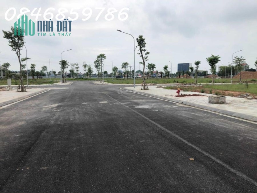 1 LÔ DUY NHẤT,OTO TRÁNH,KD ĐỈNH,102M2,MT 8M,PHỔ YÊN,GIÁ 1,6 TỶ-0846859786