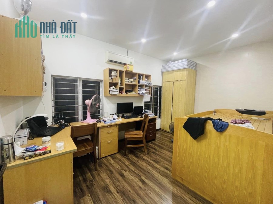 Bán Nhà Phân Lô Phố Trần Quốc Hoàn, Cầu Giấy. Vỉa Hè, Oto Đỗ Tránh. Nhà Đẹp, Ở Ngay. Hạ Chào Bán