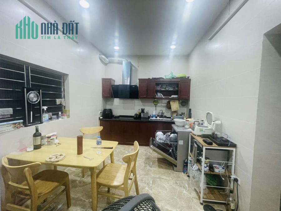 Bán Nhà Phân Lô Phố Trần Quốc Hoàn, Cầu Giấy. Vỉa Hè, Oto Đỗ Tránh. Nhà Đẹp, Ở Ngay. Hạ Chào Bán