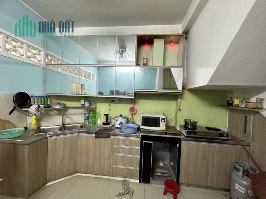 Chủ gửi bán nhà 3 tầng BTCT HXH Minh Phụng Quận 11 47m2 3PN chỉ 9 tỷ