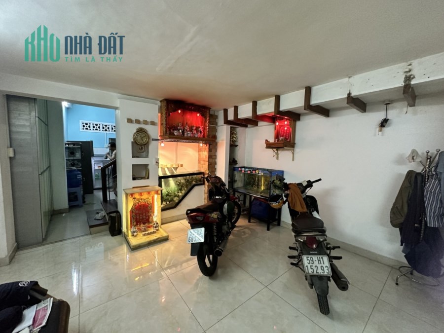 Chủ gửi bán nhà 3 tầng BTCT HXH Minh Phụng Quận 11 47m2 3PN chỉ 9 tỷ