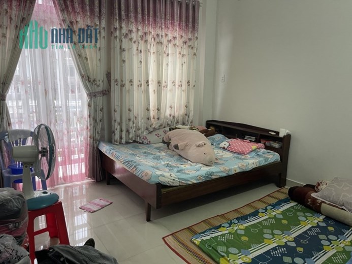 Gấp Bán nhà 3 tầng BTCT 72m2 Lê Công Phép Bình Tân HXH 4PN chỉ nhỉnh 6 tỷ