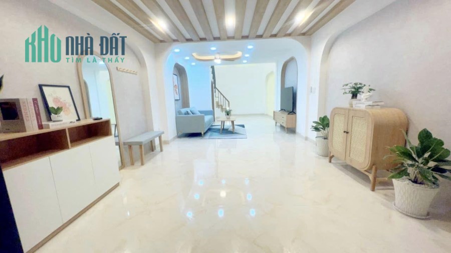 Bán gấp nhà Nơ Trang Long, Bình Thạnh, 40m2, 3 tầng, chỉ 5 tỷ