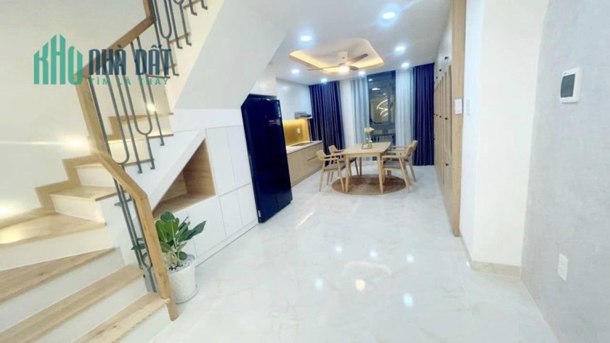Bán gấp nhà Nơ Trang Long, Bình Thạnh, 40m2, 3 tầng, chỉ 5 tỷ