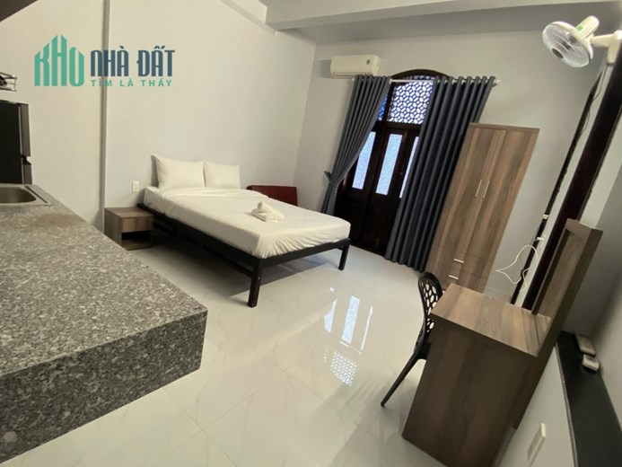 Giảm sâu 5 tỷ, nhà kinh doanh dòng tiền cực đỉnh tại Quận 1, ngang 11m, 10 phòng cho thuê