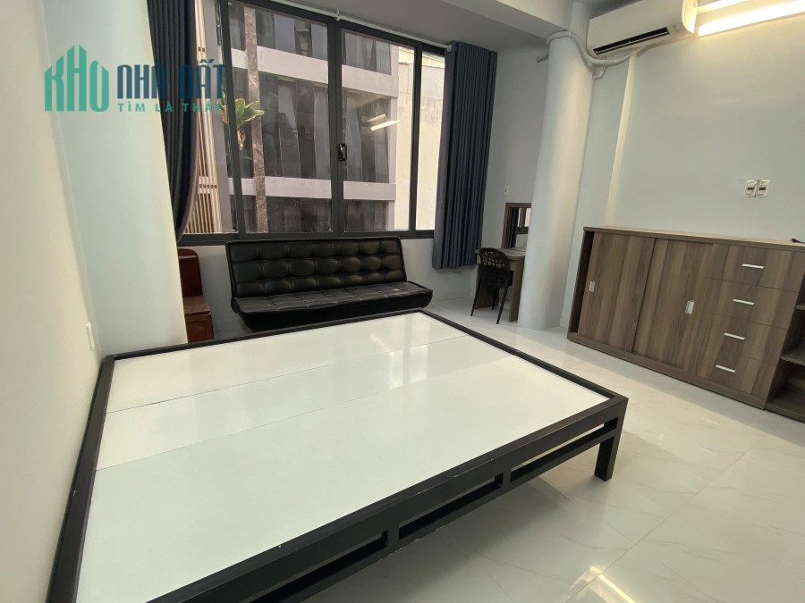 Giảm sâu 5 tỷ, nhà kinh doanh dòng tiền cực đỉnh tại Quận 1, ngang 11m, 10 phòng cho thuê