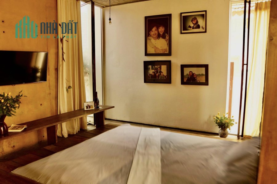 Bán ngôi nhà 101m2 phố Nguyễn Văn Cừ, Long Biên Gara Ô tô thông Thang máy Kinh doanh siêu tốt 13.4