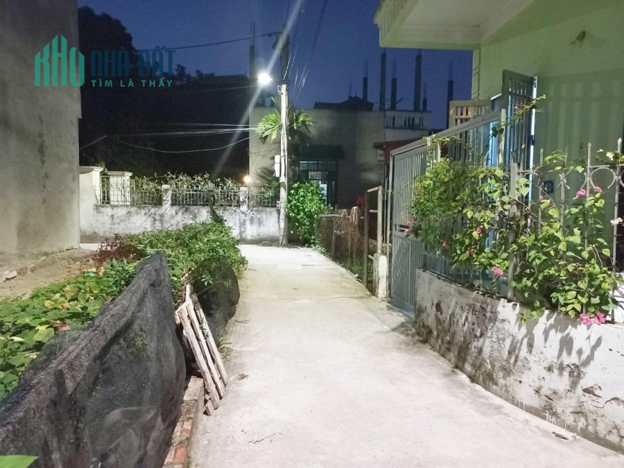 Bán nhà Đại Cát Liên Mạc,lô góc,gần ô tô tránh,nhà hai mặt tiền,ngõ rộng 2m,75m2, 2 tầng,mt:4,7m