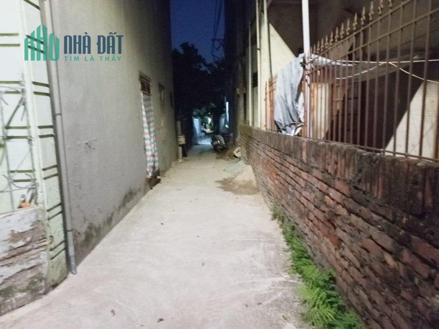 Bán nhà Đại Cát Liên Mạc,lô góc,gần ô tô tránh,nhà hai mặt tiền,ngõ rộng 2m,75m2, 2 tầng,mt:4,7m
