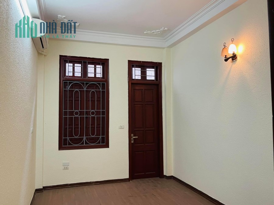 BÁN  NHÀ KHU VÍP THÁI HÀ 25M 3 TẦNG LÔ GÓC,30M Ô TÔ TRÁNH GIÁ NHỈNH 2TỶ ĐỐNG ĐA