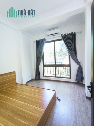 Bán nhà mặt phố Trần Đại nghĩa - Vỉa hè rộng 40m2*5 Tầng giá 10.8 Tỷ