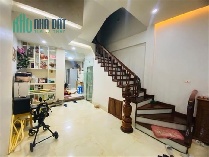 BÁN NHÀ PHỐ ĐẸP - GIÁ CỰC RẺ - CHỈ CÓ DUY NHẤT 1 CĂN