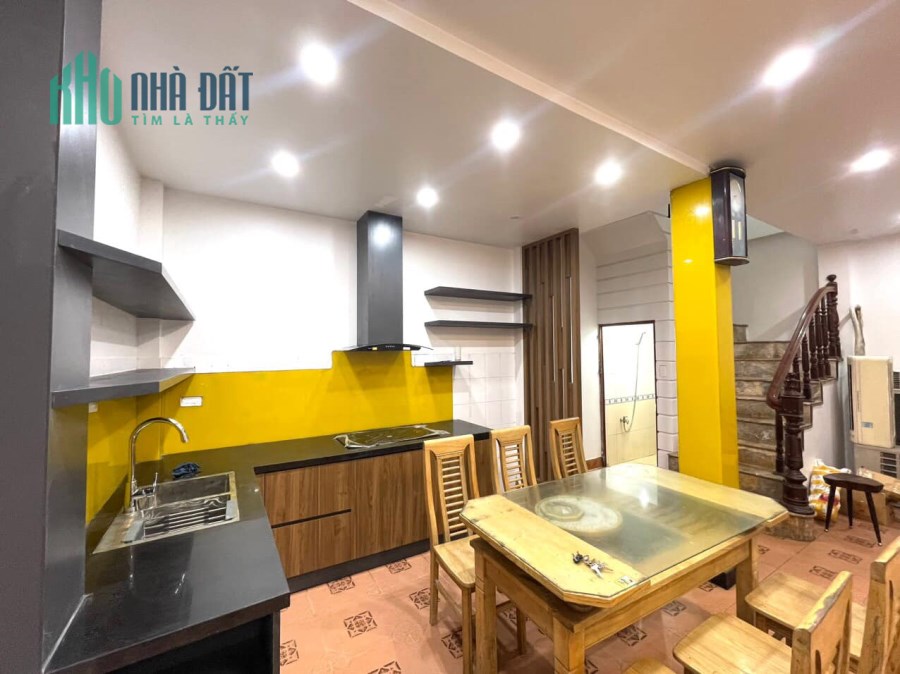 Bán nhà thanh đàm - Hoàng mai 40m2 * 4 Tầng giá 2.85 Tỷ