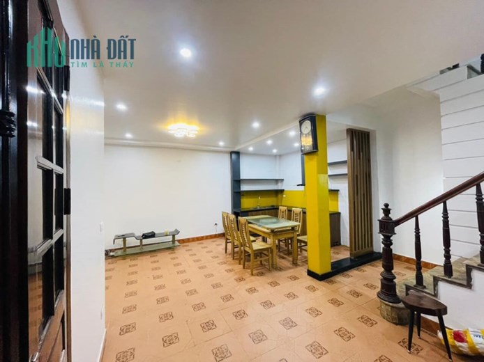 Bán nhà thanh đàm - Hoàng mai 40m2 * 4 Tầng giá 2.8 Tỷ