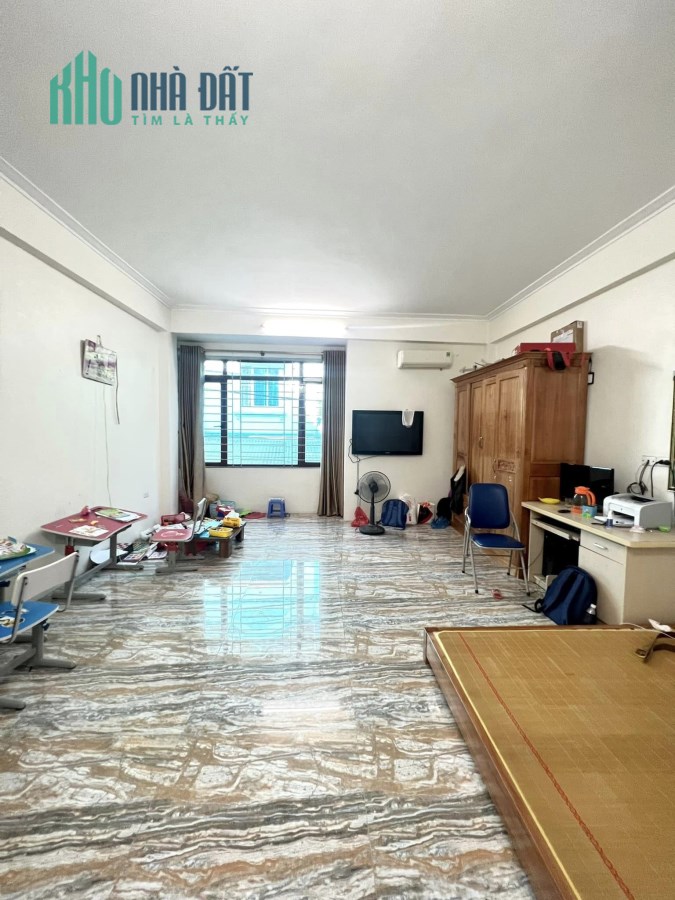 Nhà phân lô  phố 8-3 Hai Bà Trưng 60m2*5 Tầng giá 8.1 Tỷ