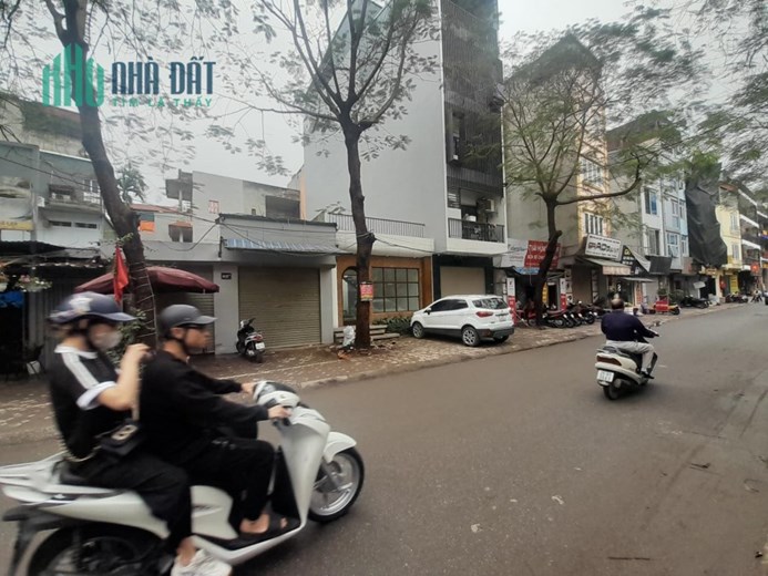BÁN ĐẤT ĐỘI CẤN, VỈA HÈ, Ô TÔ TRÁNH, KINH DOANH, 85M2 MT6.5M, GIÁ 14.8 TỶ
