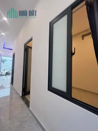 .Nhà Tôn Đản 60m2, mới đẹp, Cách MT 50m, 1.x tỷ