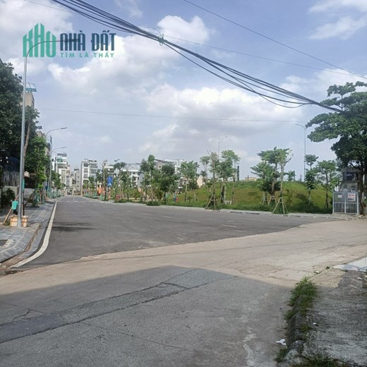 THỬA ĐẤT HIẾM  NGỌC THỤY, MẶT TIỀN RỘNG,  Ô TÔ ĐỖ CỬA, NGÕ THÔNG, SÁT CÔNG VIÊN,