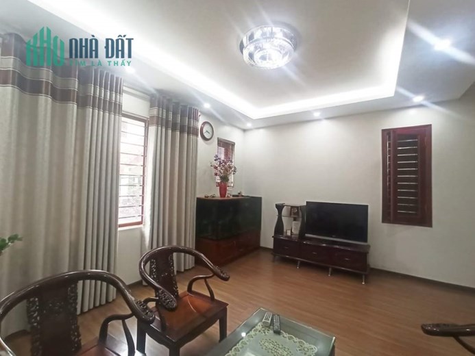 BÁN NHÀ TRẦN QUỐC HOÀN, PHÂN LÔ VIP, Ô TÔ TRÁNH, KINH DOANH ĐỈNH, GIÁ NHỈNH 9TỶ