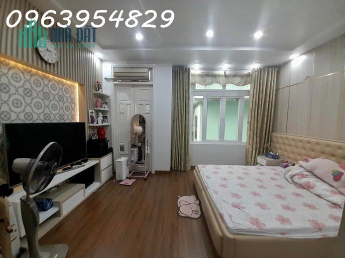 NHÀ ĐẸP PHỐ HOÀNG CẦU, GARA Ô TÔ, Ô TÔ TRÁNH, KINH DOANH ĐỈNH, CHỈ 12.2 TỶ