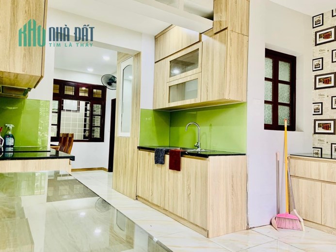 BÁN NHANH CĂN VIP ĐỐNG ĐA -LÔ GÓC -DÂN TRÍ CỰC CAO - FULL NỘI THẤT- 140M2- GIÁ CHỈ 3.65 TỶ