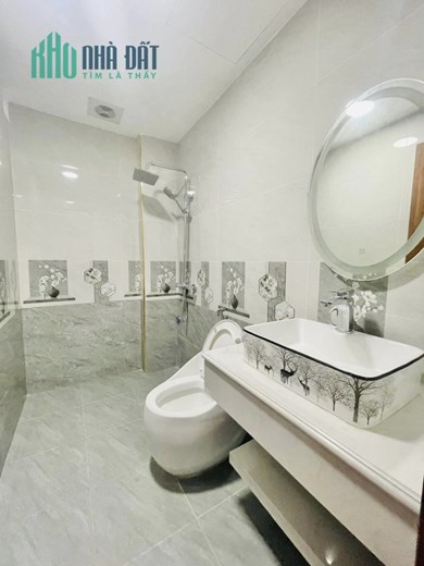BÁN NHÀ THANH XUÂN PHỐ CÙ CHÍNH LAN, 40M, 8T, MT 4M, NHÀ ĐẸP, Ở NGAY, GARA OTÔ, 11 TỶ, 0937651883.